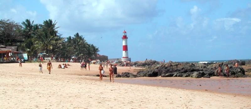 Praia Itapua verso il Faro Praia Itapua verso il Faro